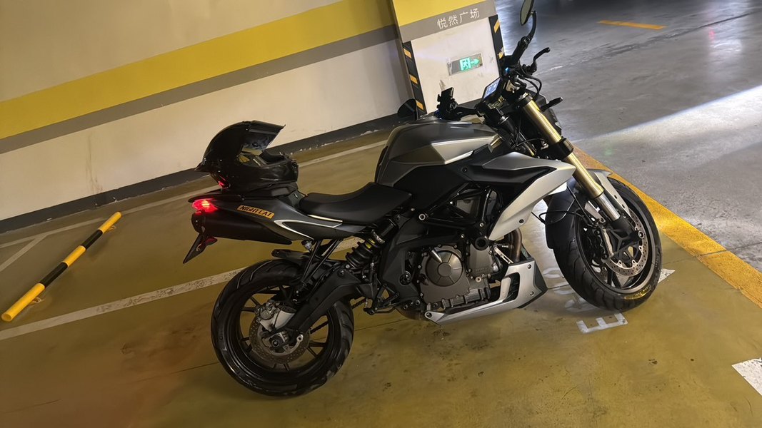 贝纳利 TNT600i