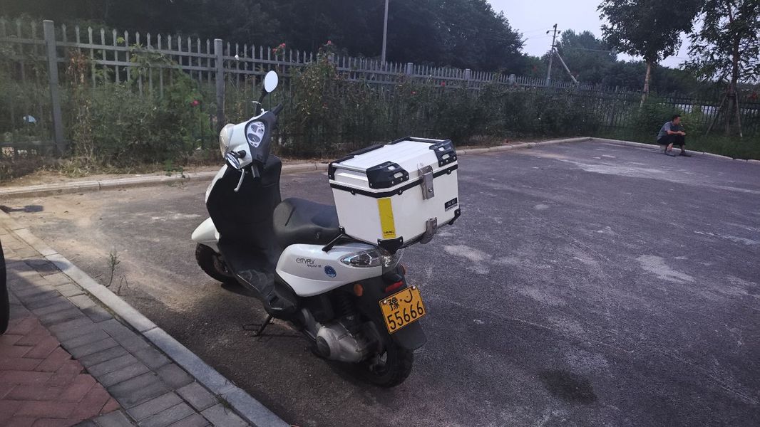 宗申比亚乔 都市飞翔BYQ125T-3E
