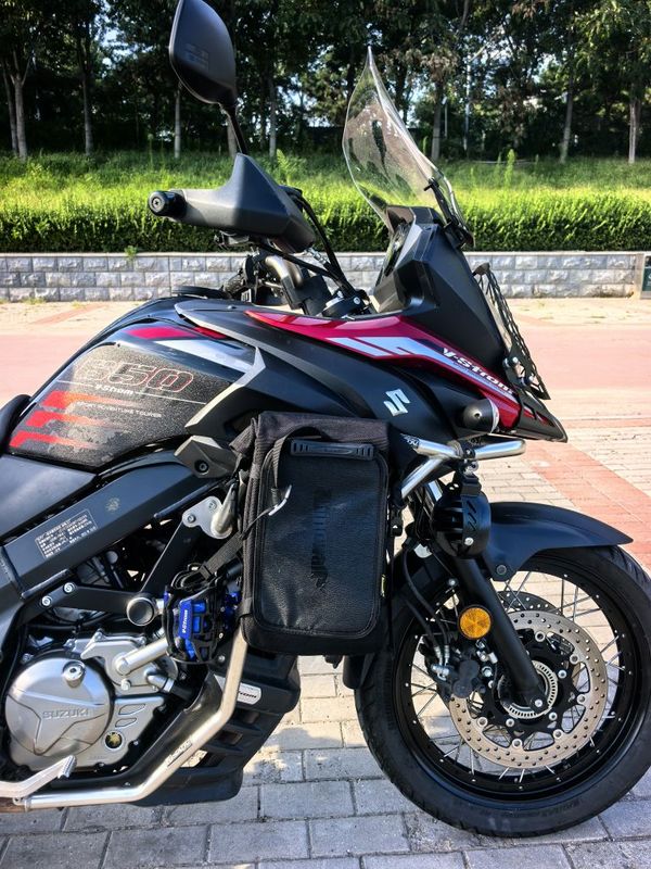铃木 V-Strom 650
