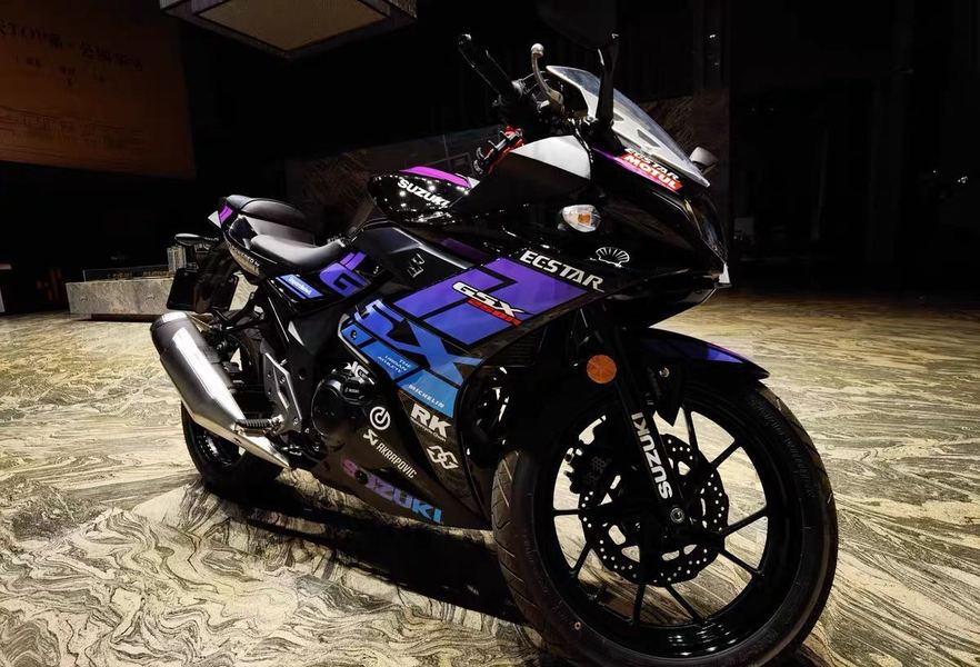 豪爵铃木 GSX250R