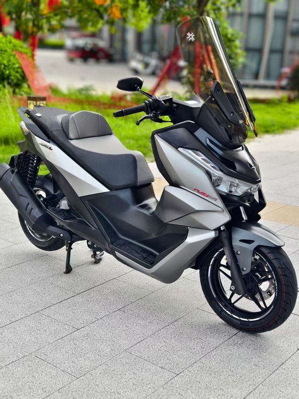 无极 SR250GT