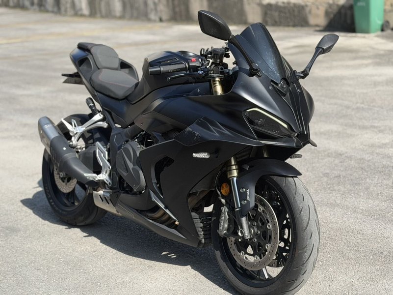 QJMOTOR 赛600