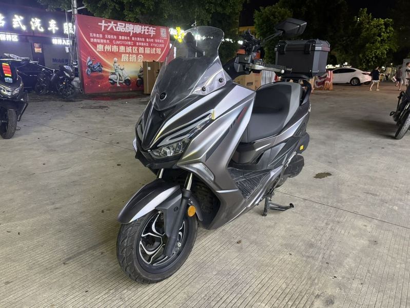 QJMOTOR 鸿250