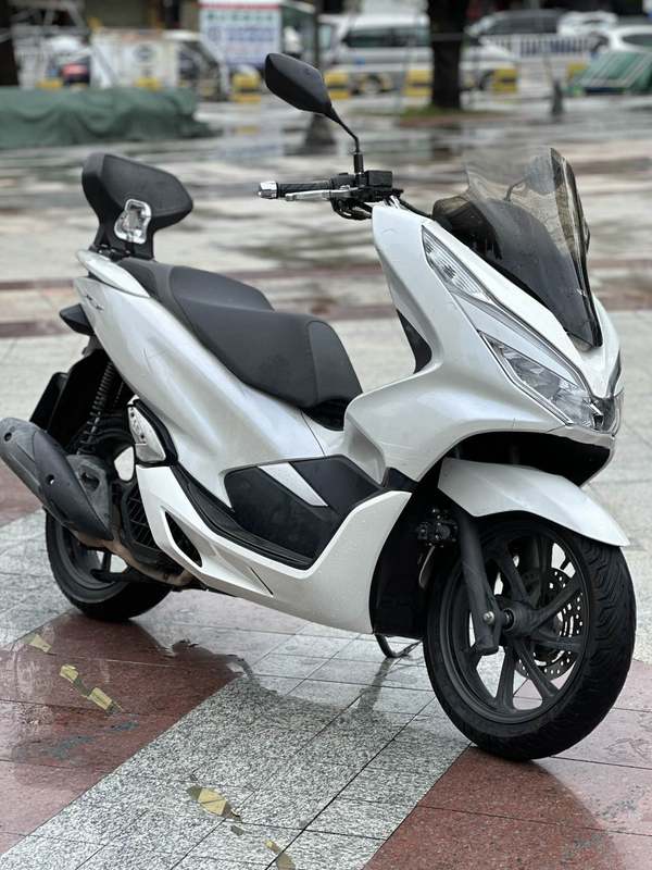 本田DREAMWING PCX 150 Hybrid(海外)