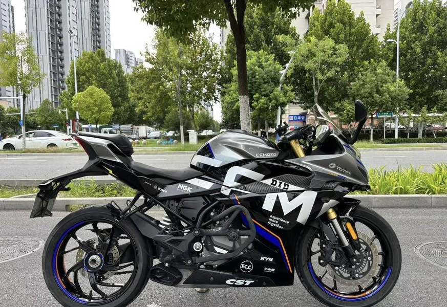 春风 250SR
