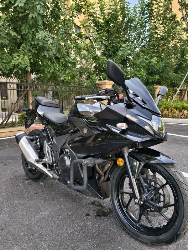 豪爵铃木 GSX250R