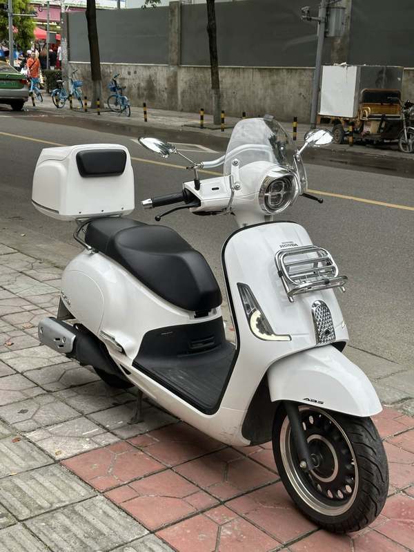 新大洲本田 NS150LA