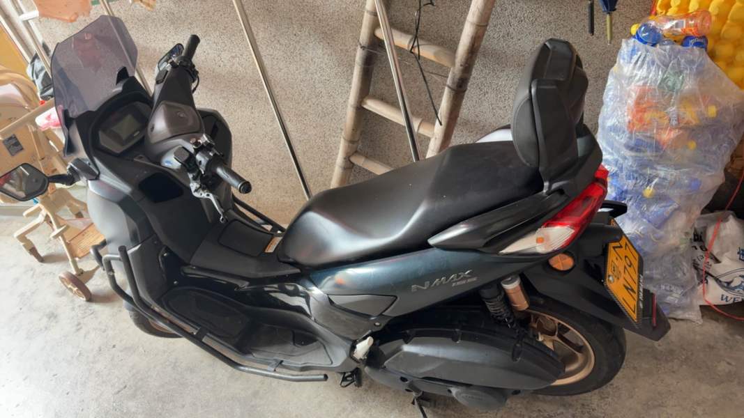 雅马哈 NMAX