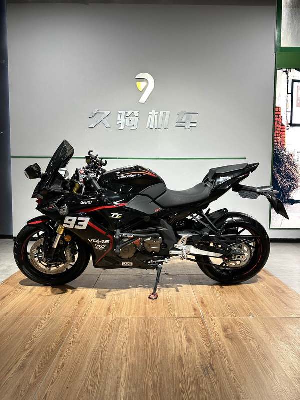QJMOTOR 赛600