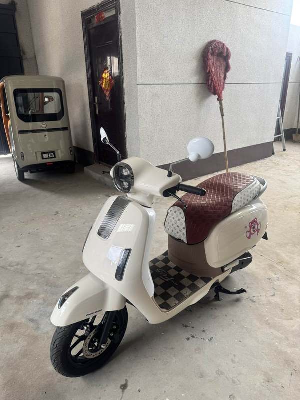 五羊本田 NWF125