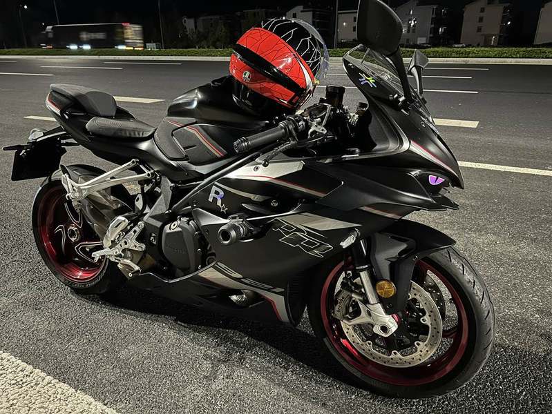 QJMOTOR QJ900GS-8D