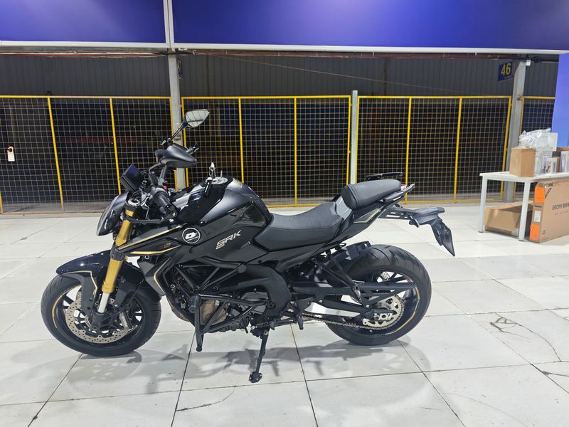 QJMOTOR 追600