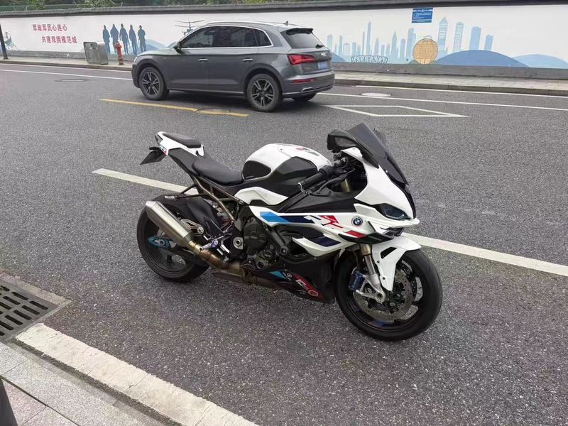 宝马 S 1000 RR
