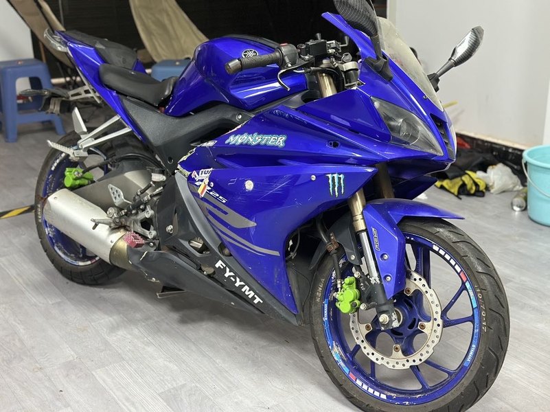 飞鹰 R25