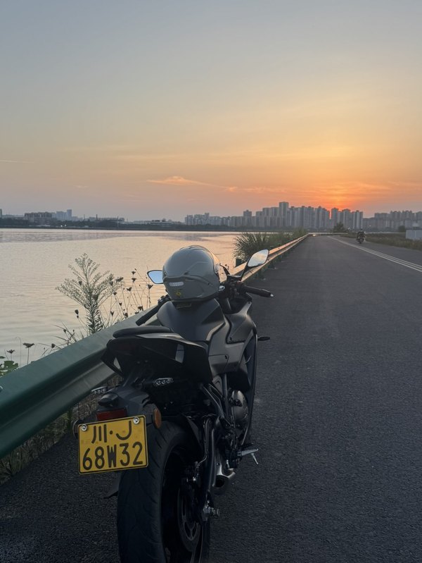 QJMOTOR 赛250