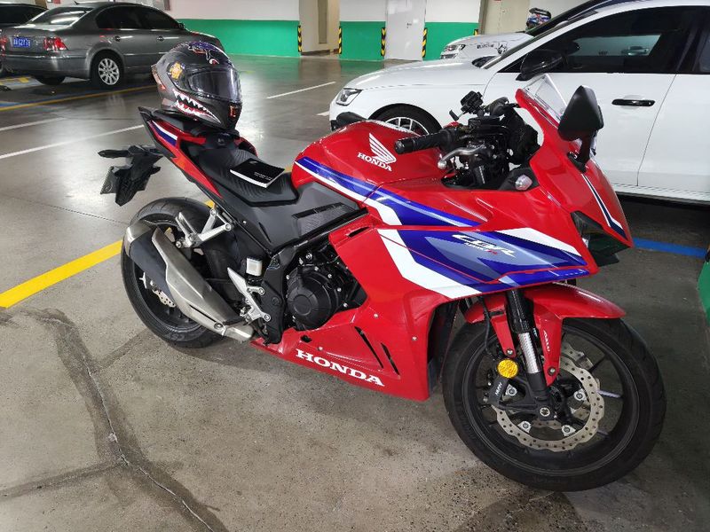 本田WING CBR400R