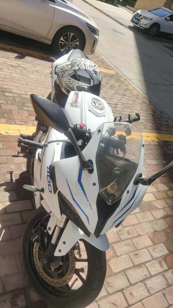 QJMOTOR 赛250