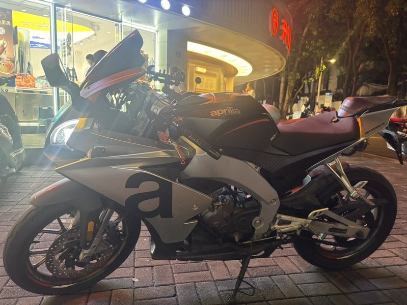 宗申阿普利亚 GPR250R