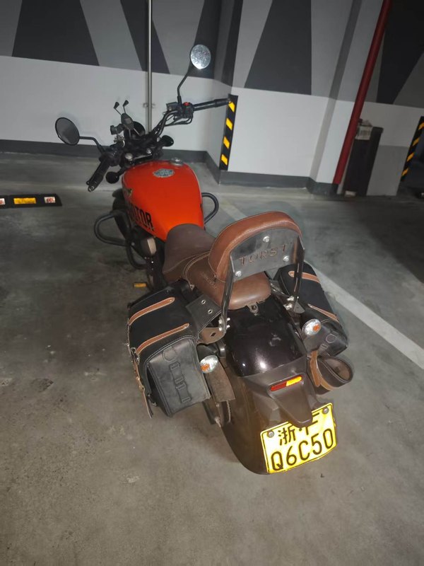 QJMOTOR 闪150