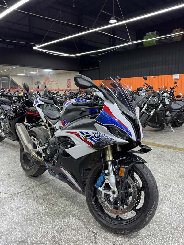 宝马 S 1000 RR