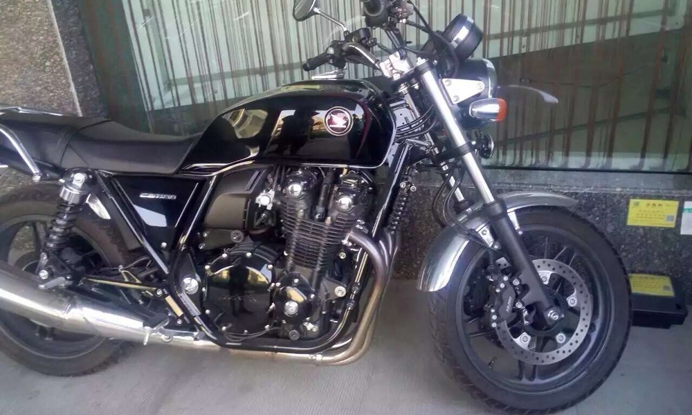 本田DREAMWING CB1100