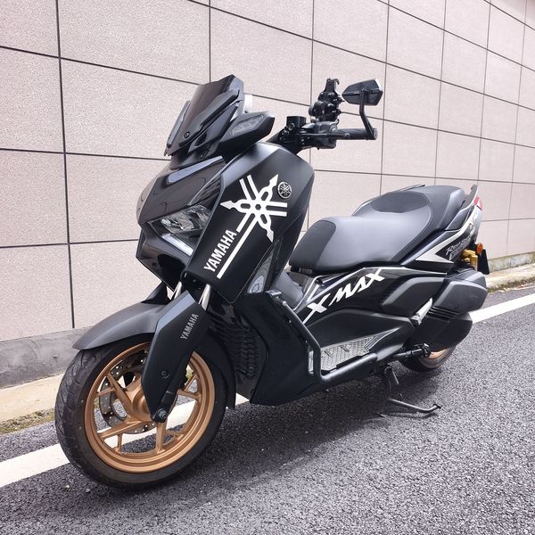 雅马哈 XMAX