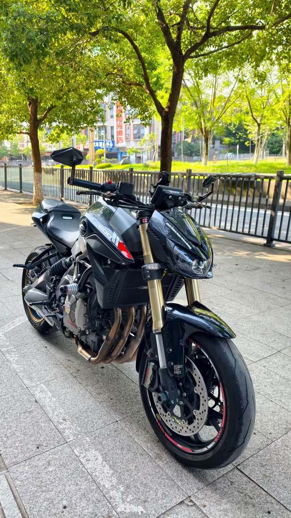 QJMOTOR 追600