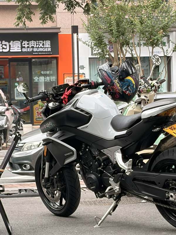 春风 800NK