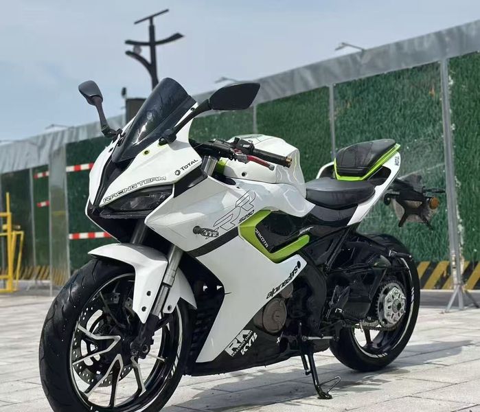 QJMOTOR 赛250