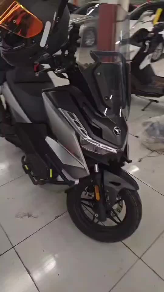无极 SR250GT