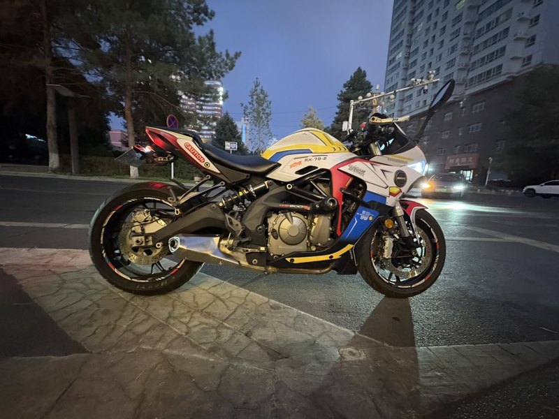 QJMOTOR 赛600