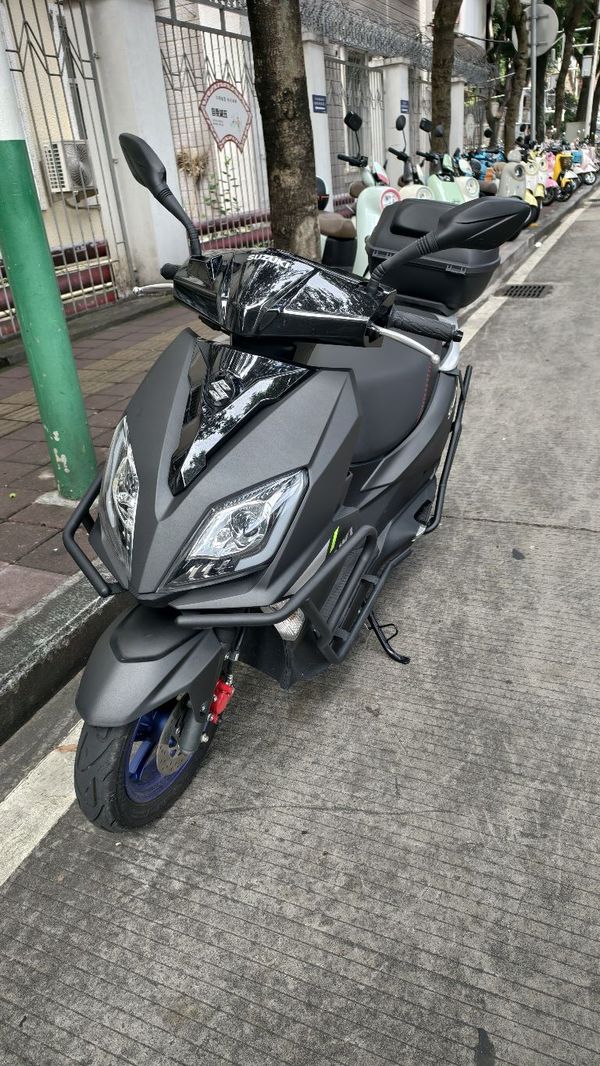 济南铃木 UY125