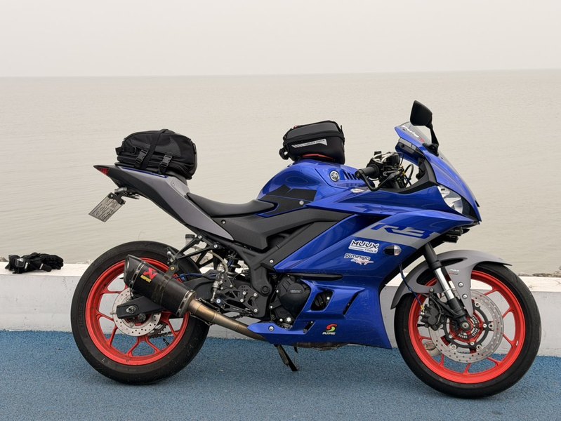 雅马哈 YZF-R3