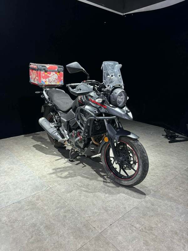 豪爵铃木 DL250