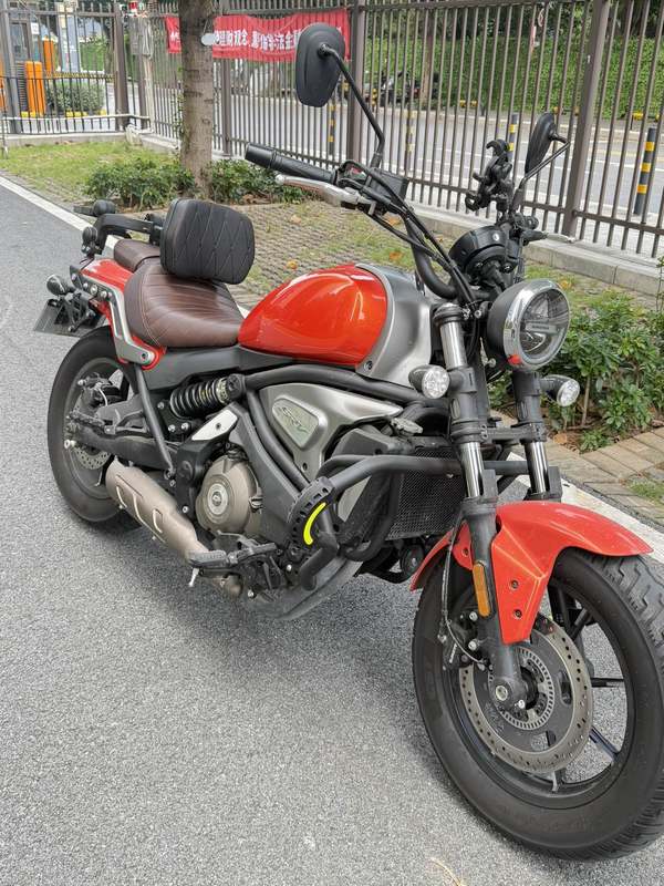 QJMOTOR 闪500S