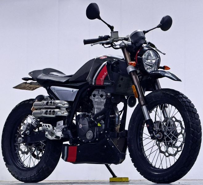 宗申阿普利亚 CR 150