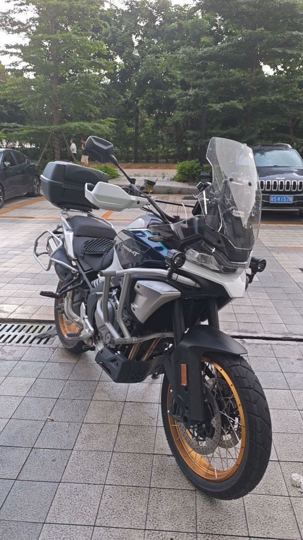 春风 700MT