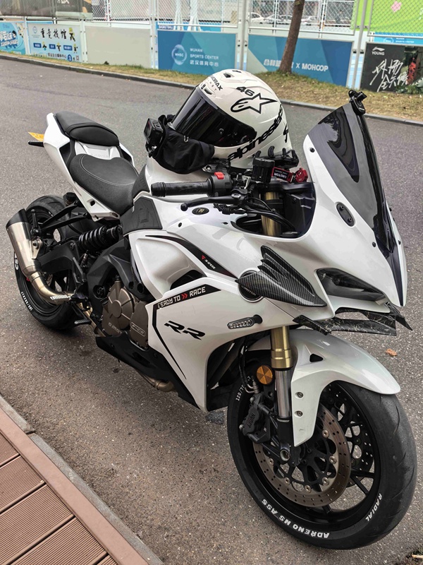 QJMOTOR 赛600