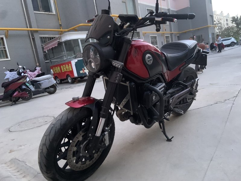 贝纳利 幼狮 Leoncino 500