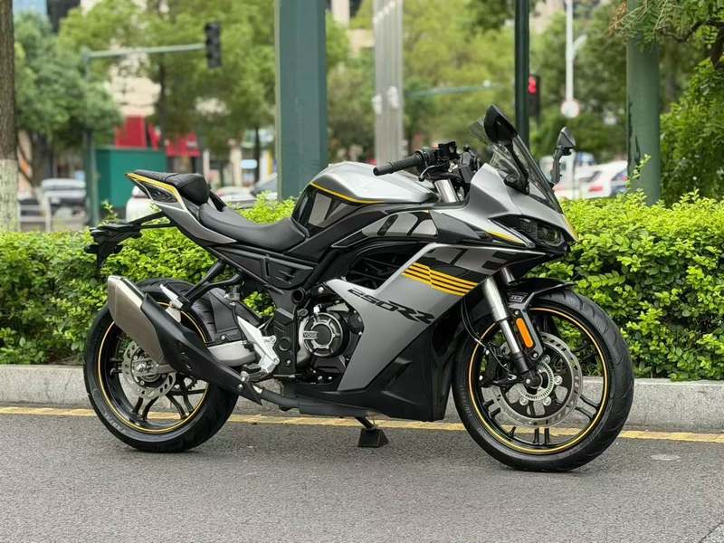 无极 250RR