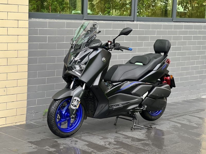 雅马哈 XMAX