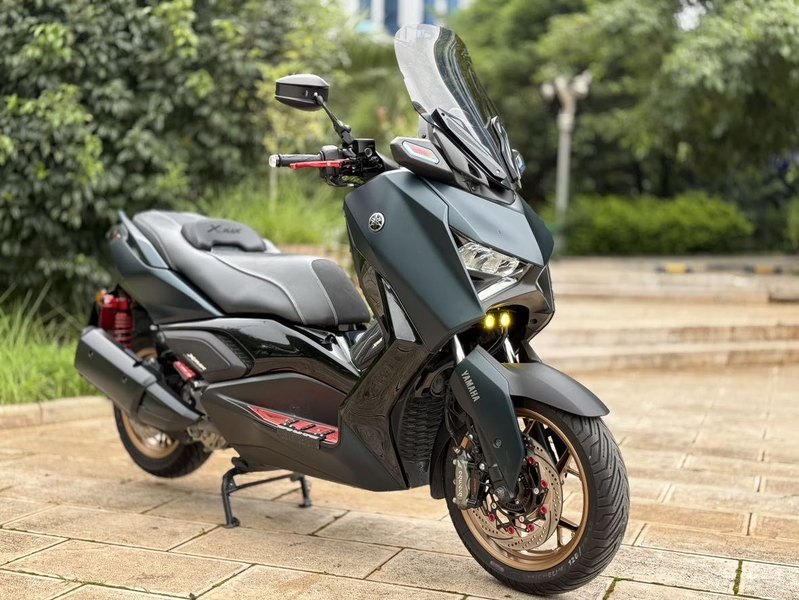 雅马哈 XMAX