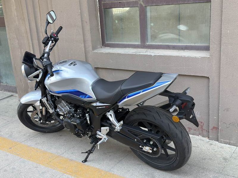 本田 CB500 Super Four