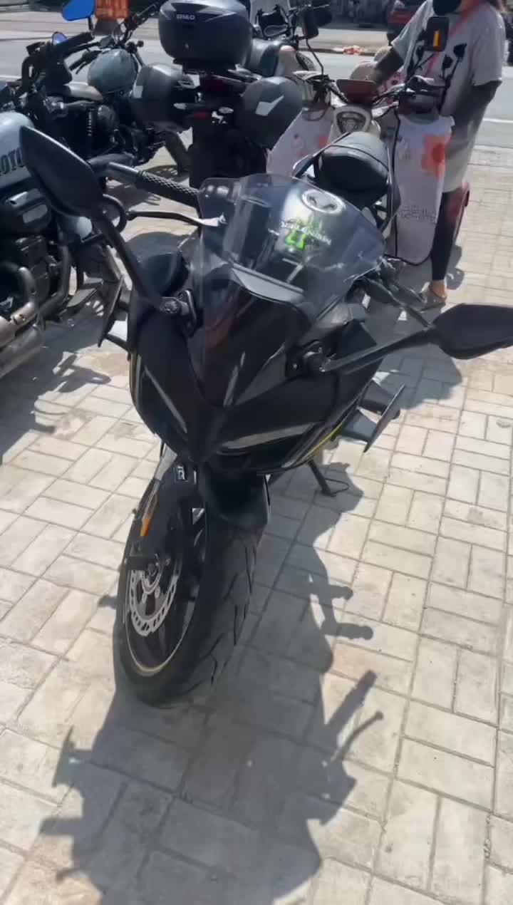 无极 250RR