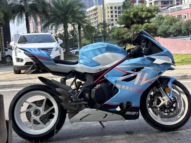QJMOTOR QJ900GS-8D