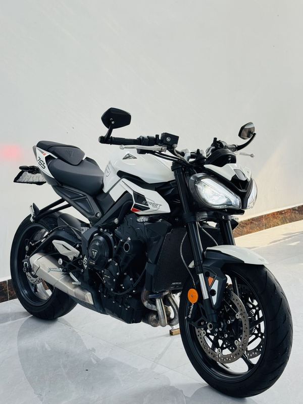 凯旋 Street Triple 765