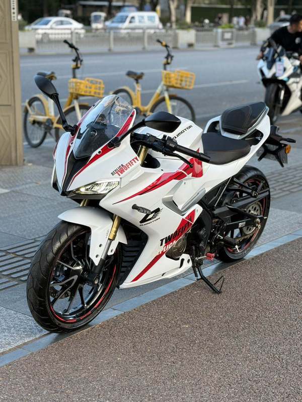 QJMOTOR 赛250