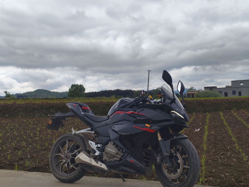 QJMOTOR 赛450