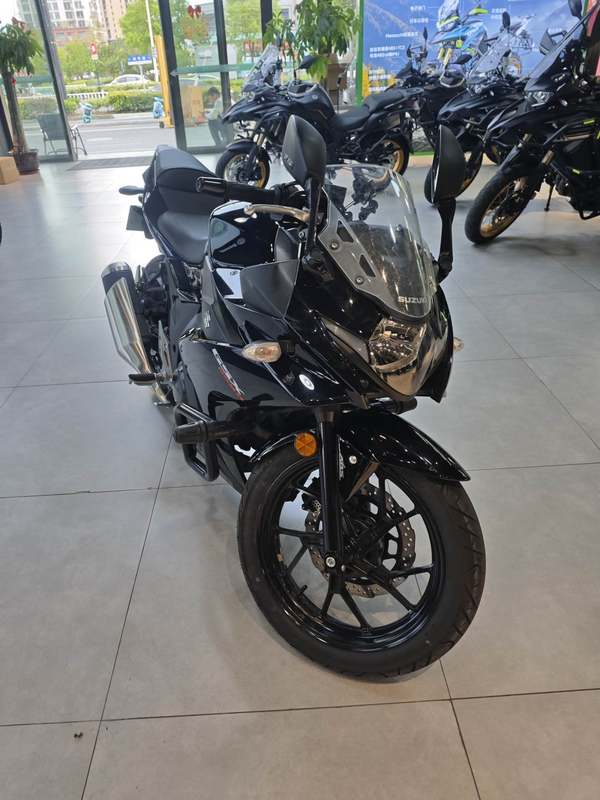 豪爵铃木 GSX250R
