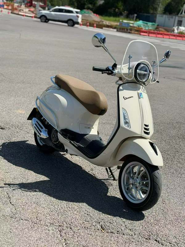 VESPA Primavera 150